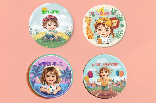 Badge Série Première fois - Fille - Lot de 4 - Premiers instants d’aventure